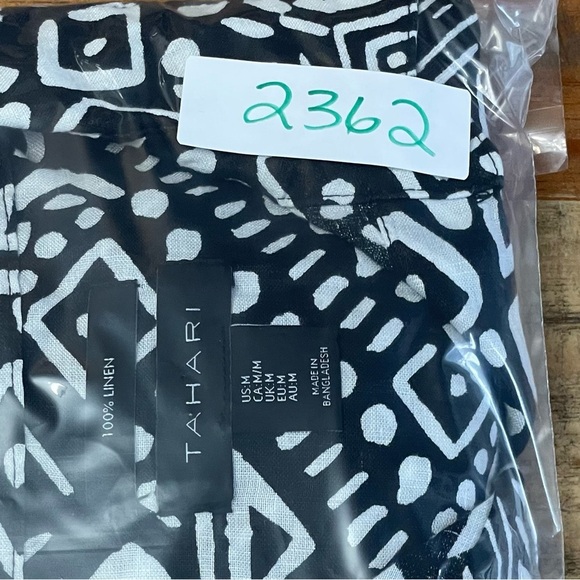 Tahari Women Linen Tunic Top Size Medium Black Art To Wear Button Travel Capsule - Picture 7 of 7